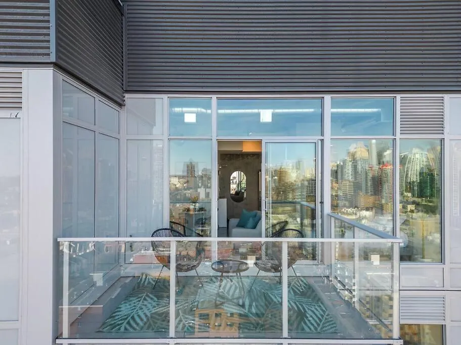 דירה YYC Studio Just Steps From Stampede Park, Luxury Living