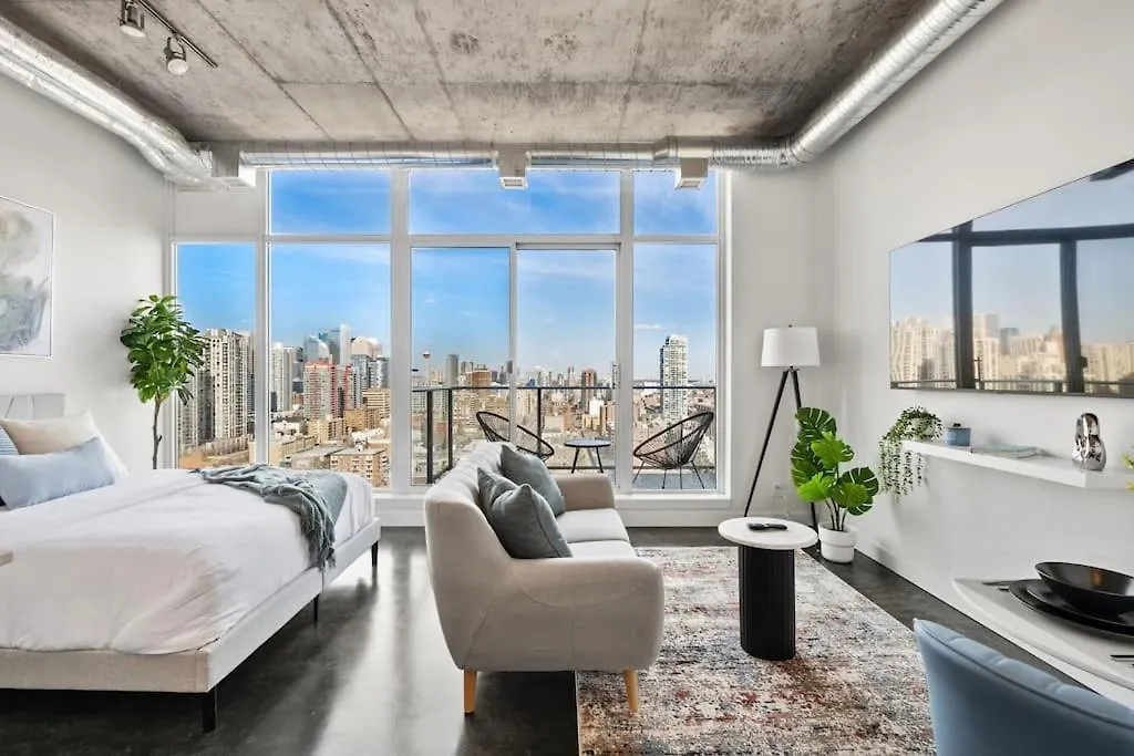 YYC Studio Just Steps From Stampede Park, Luxury Living